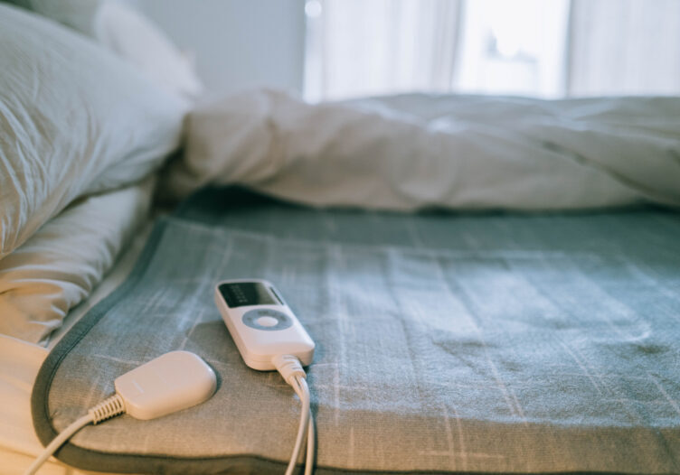 Using Electric Blanket in Winter during Energy Crisis